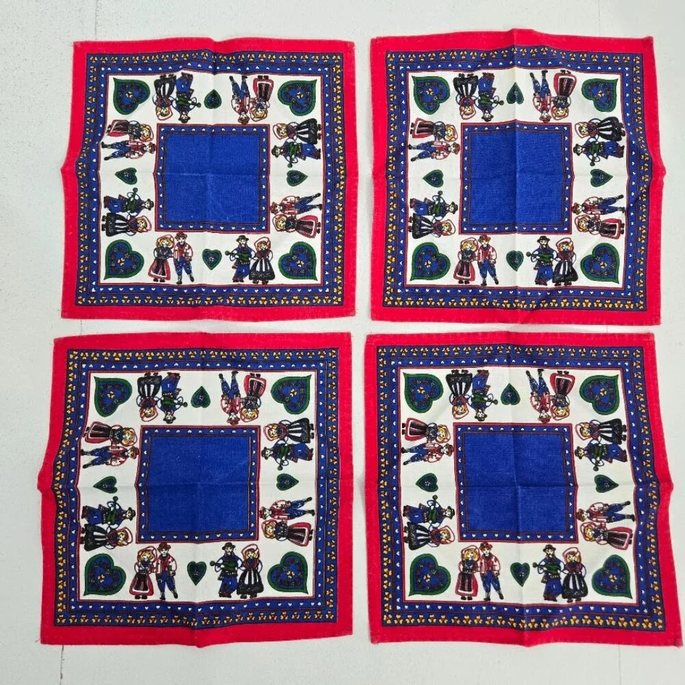 Leif Thesen Oslo Scandinavian Dutch Festive Folk Art Dancers Four Napkins 10